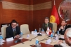 Кыргыз тилин мамлекеттик тил катары окутуу маселеси көтөрүлдү