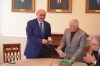 KTMÜ Rektörüne Madalya Takdimi