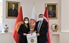 Rektör Ceylan İLEF’in Başarılı Akademisyeniyle Mezunlarını Kutladı