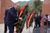 Делегация Института Чингиза Айтматова почтительно почтила память Айтматова у его могилы